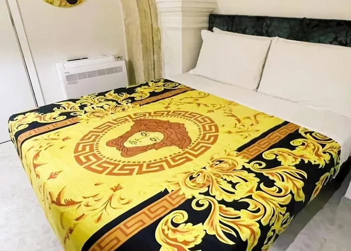 Pantheon Imperial House Апартаменты