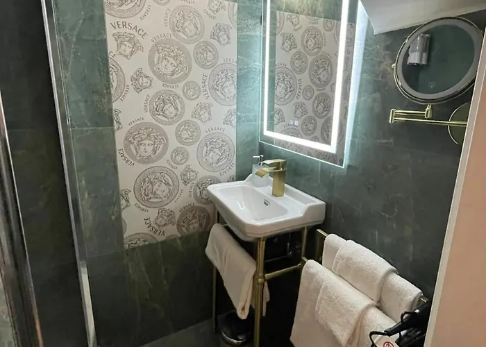 Pantheon Imperial House Apartman *
